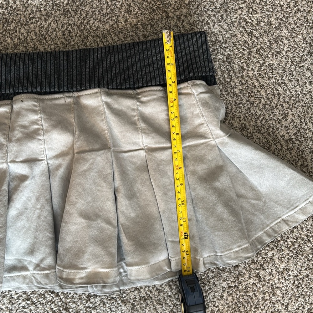 Jaded London NWT Gorgeous Gray Mini Skirt. 12 - Picture 9 of 10